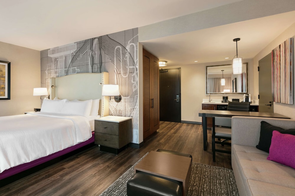Embassy Suites by Hilton Berkeley Heights - photo 19