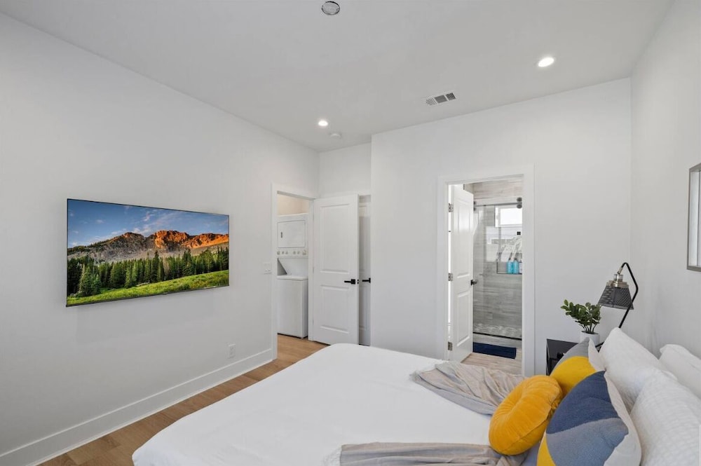 Cozy Prvate ADU close to Disney Beach EV - photo 6