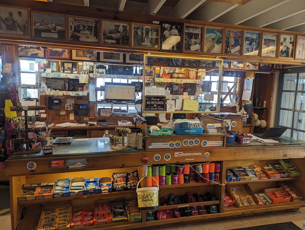 Bud N' Mary's Fishing Marina - photo 2
