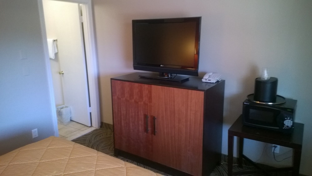 Banfield Value Inn - photo 21