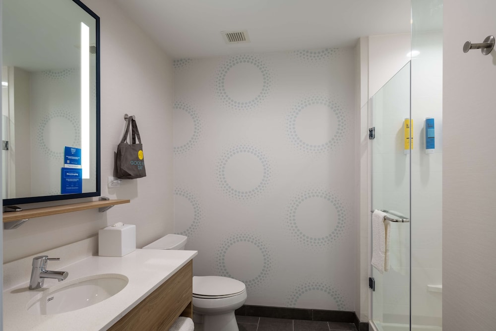 Tru by Hilton Naperville Chicago - photo 14