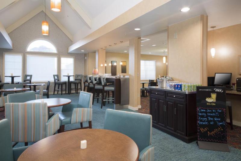 Residence Inn by Marriott Folsom Sacramento - photo 9