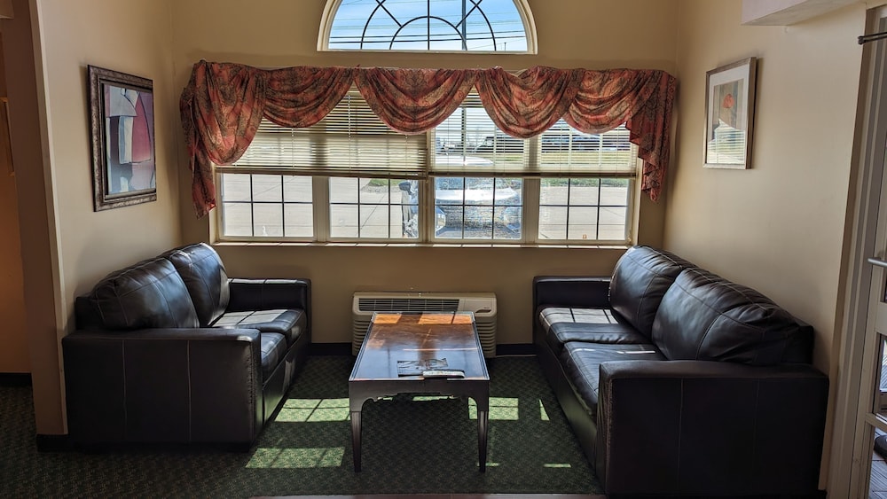 Knights Inn Saint Clairsville - photo 2