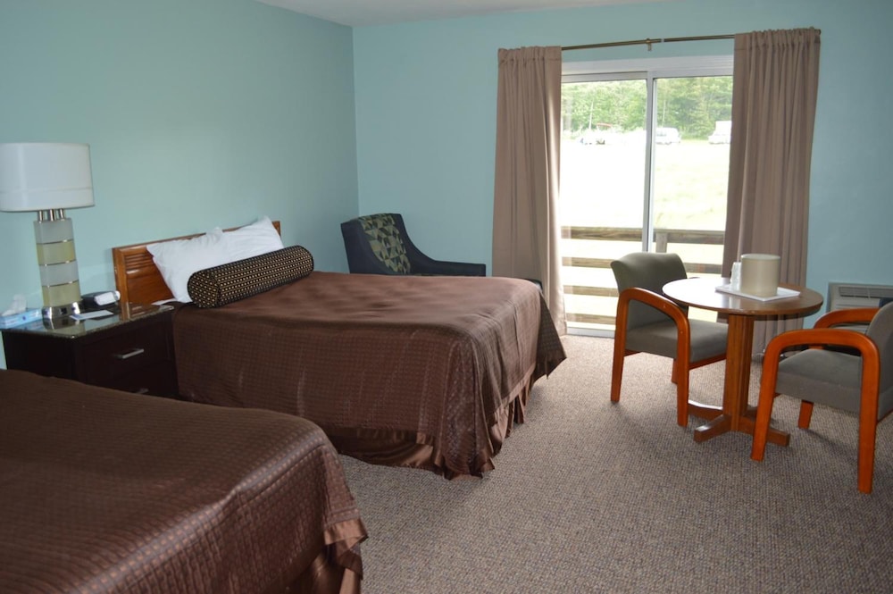 Copper Lantern Motor Lodge - photo 18