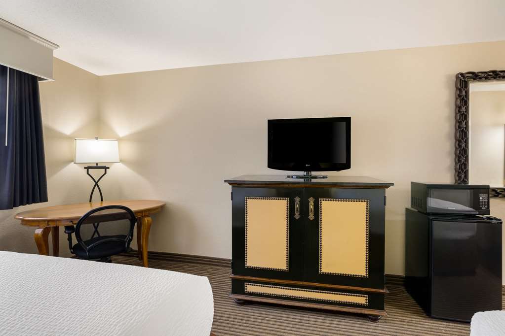 Revel Hotel Minot SureStay Collection by Best Western - photo 18