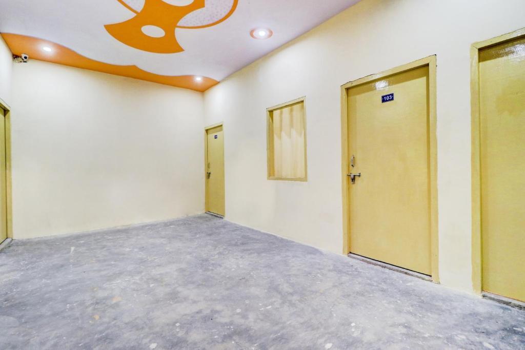 OYO 75324 Paradise Residency in Greater Noida, India