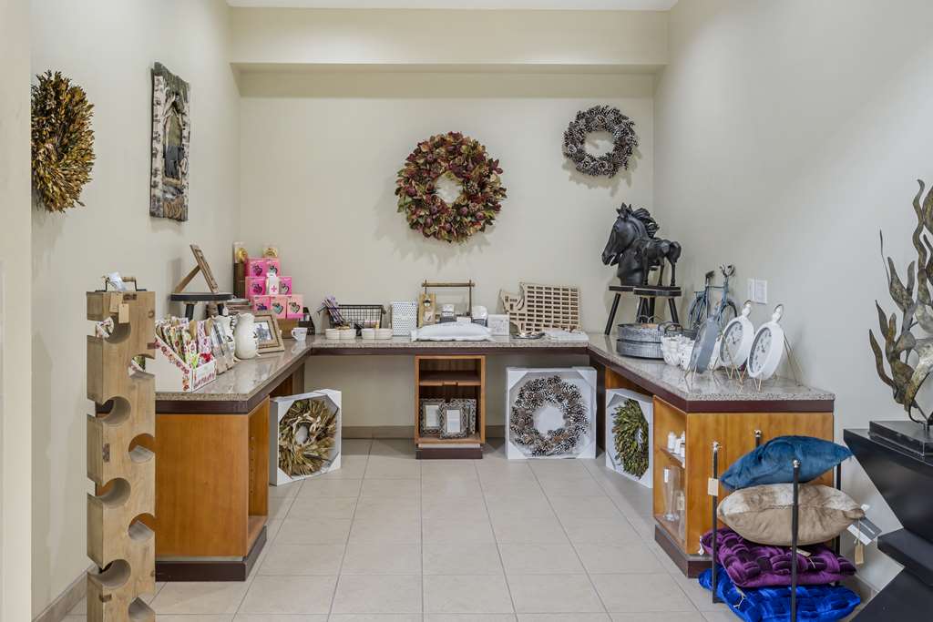 Best Western Plus Peppertree Inn At Omak - photo 6