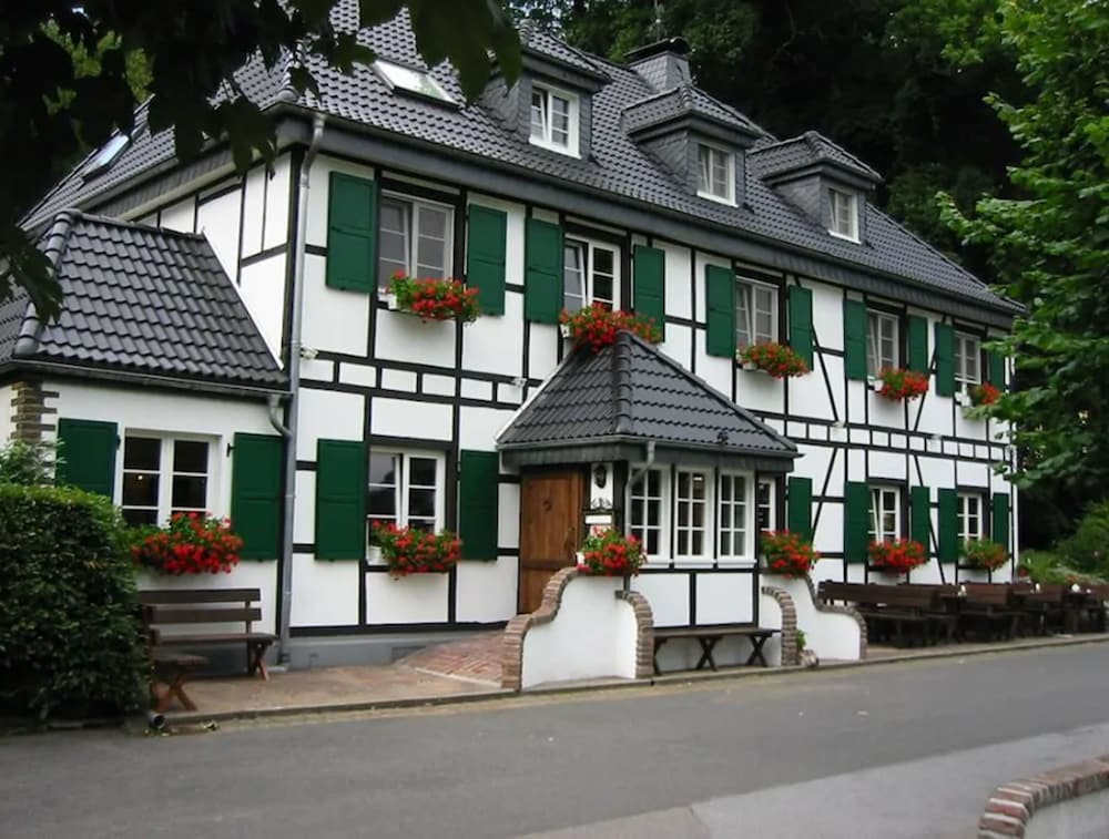 Hotel Restaurant Wißkirchen in Odenthal, Germany