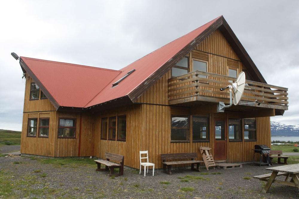Brekkusel Lodge