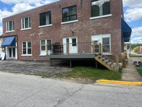 1st Fl 2br Downtown 2 Pkg 22024903 — Elkader