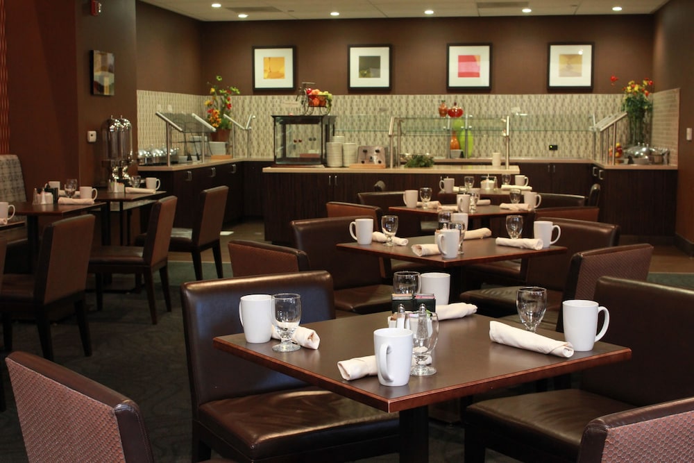 Ontario Airport Hotel & Conference Center - photo 25
