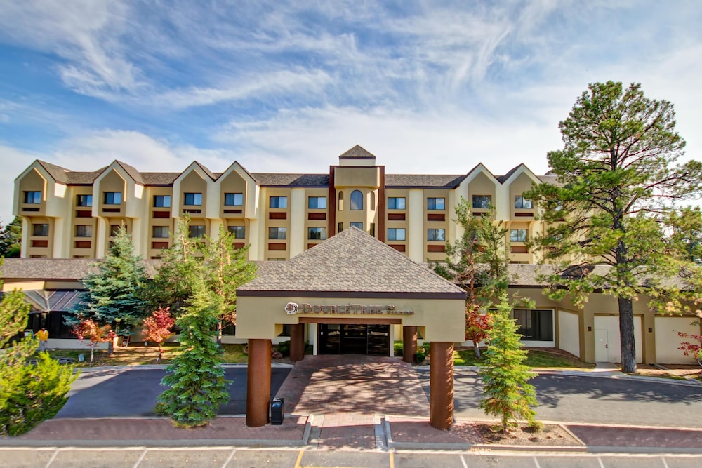 DoubleTree by Hilton Hotel Flagstaff — 4-Star Luxury Hotel in Flagstaff, United States