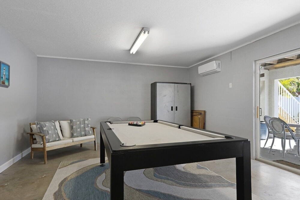 Dolphin Resort 3 Bedroom Home by Redawning - photo 13