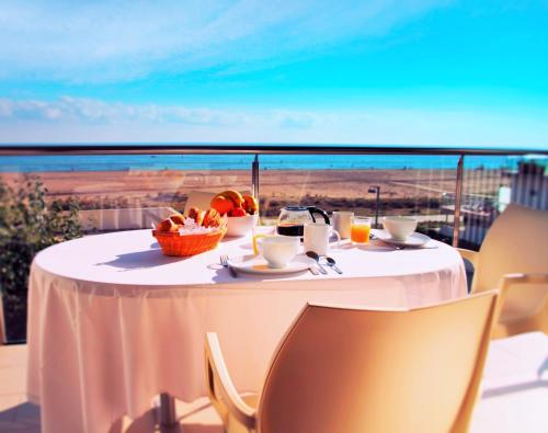 Apartaments Maritim — Castelldefels — photo 4