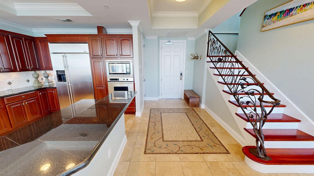 Silver Beach Towers 1905E is a Gulf Front 3 BR Penthouse Free Beach Service by RedAwning - photo 17