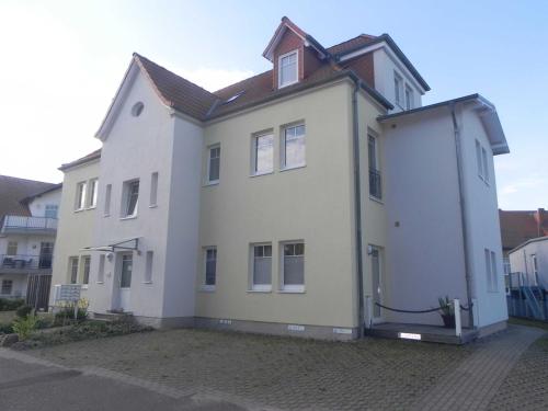 Ferienwohnung Brennert — 4-Star Luxury Hotel in Ahlbeck, Germany