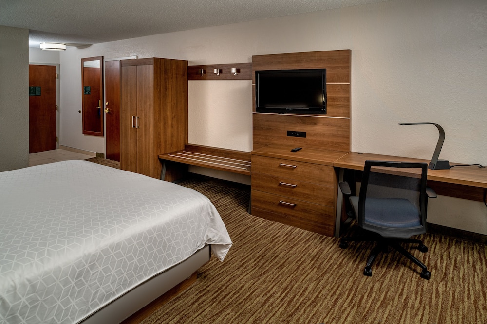 Holiday Inn Express Hotel & Suites Pikeville by IHG - photo 8