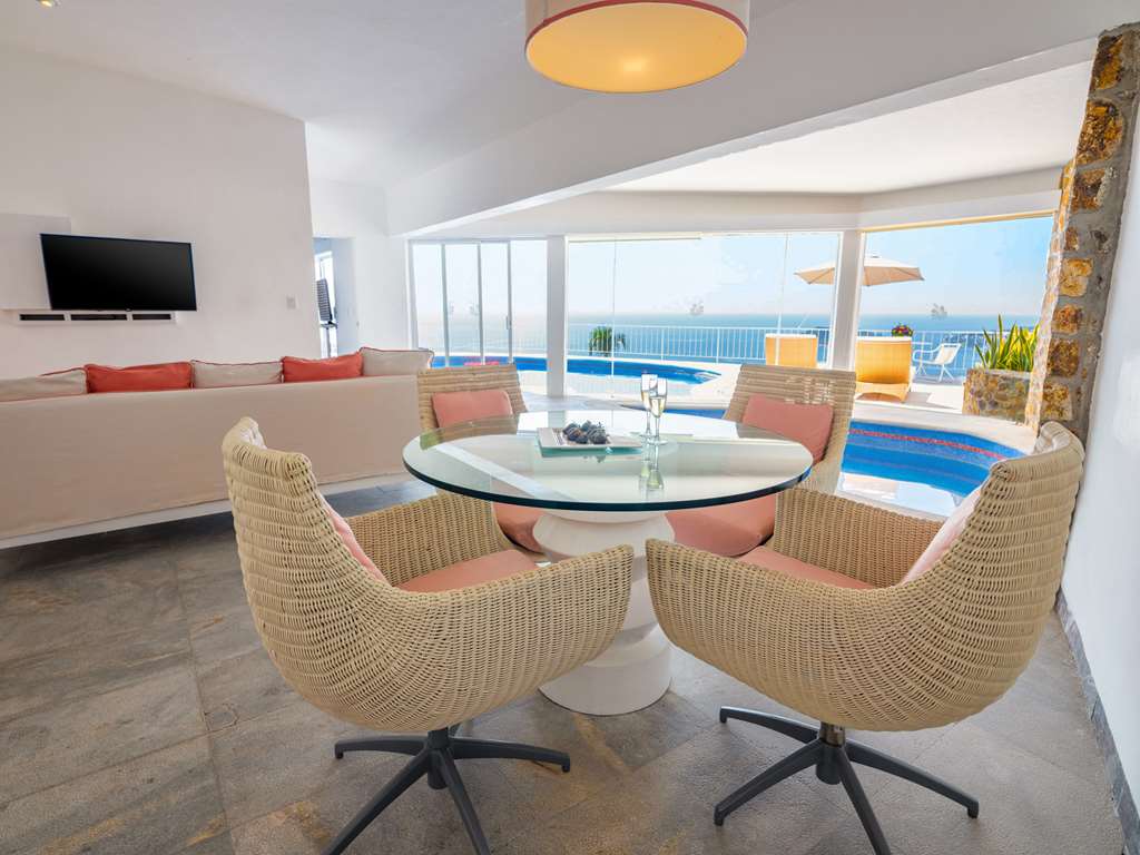 Las Brisas Acapulco Master Suite Inout