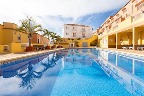 Caletillas Waves & Pool - carbon neutral hotel in Candelaria