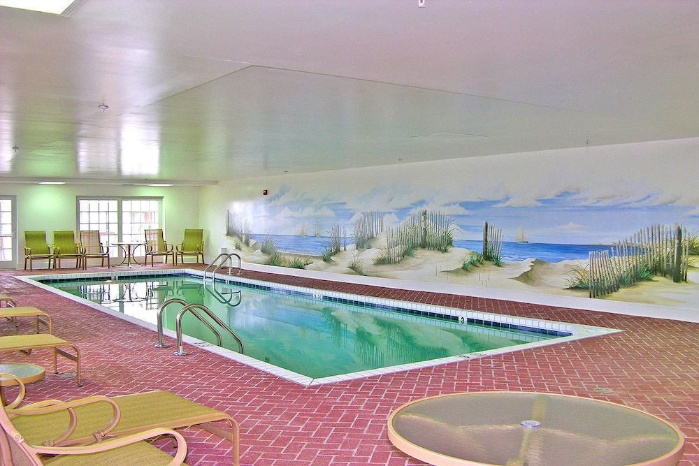 Lovely Waterfront W Balcony Near Beach 3 Bedroom Condo — 4-Star Luxury Hotel in Ocean City, United States