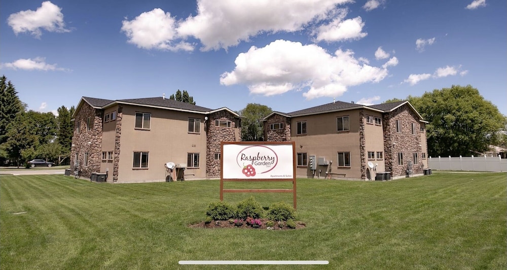 The Raspberry Garden Luxury Hotel & Suites - photo 110