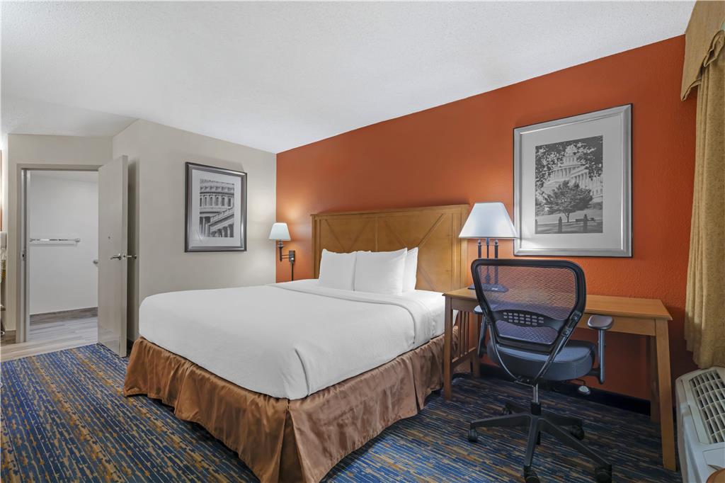Best Western Dulles Airport Inn - photo 17