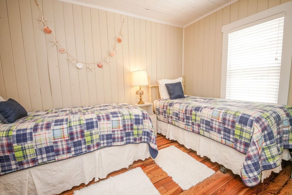 Anna Maria Beach Cottages - photo 20