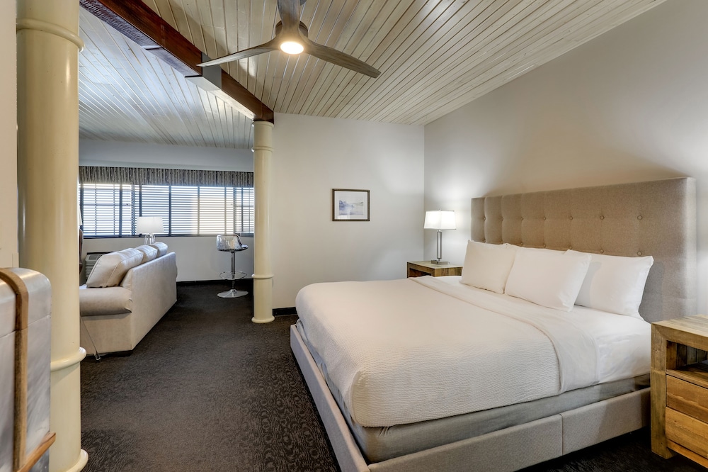 Stoney Creek Hotel Tulsa Broken Arrow - photo 45