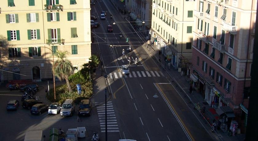 Affittacamere Buenos Ayres - carbon neutral hotel in Genoa