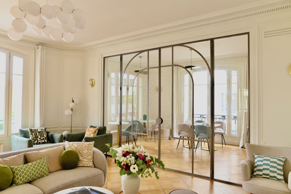 Maison Scheffer — 4-Star Luxury Hotel in Paris, France