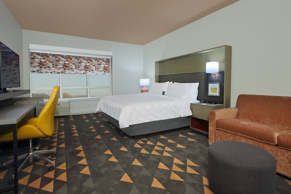 Holiday Inn Hattiesburg North by IHG - photo 15