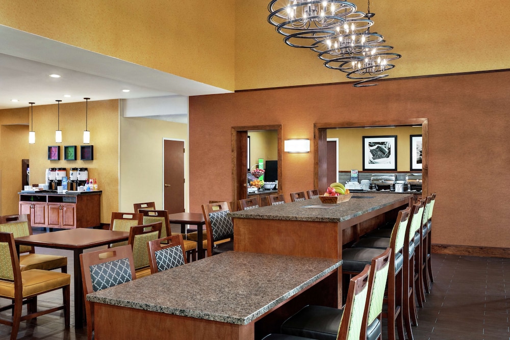 Hampton Inn & Suites Dallas Mesquite - photo 34