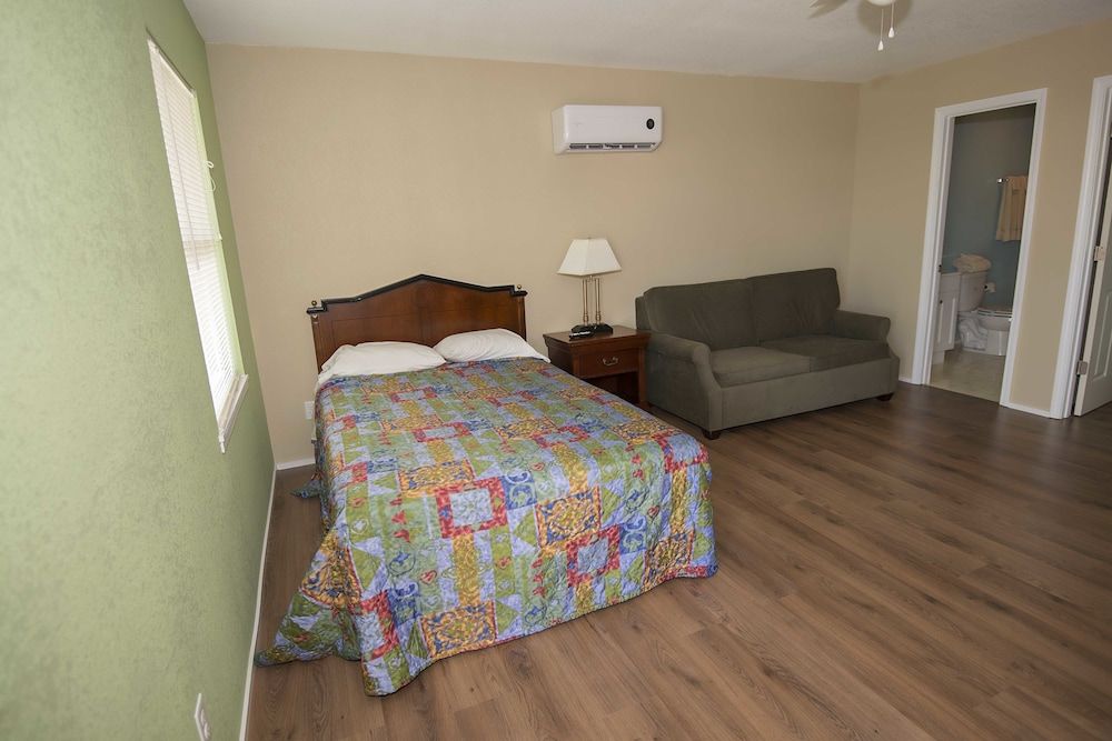 Avon Motel - photo 20