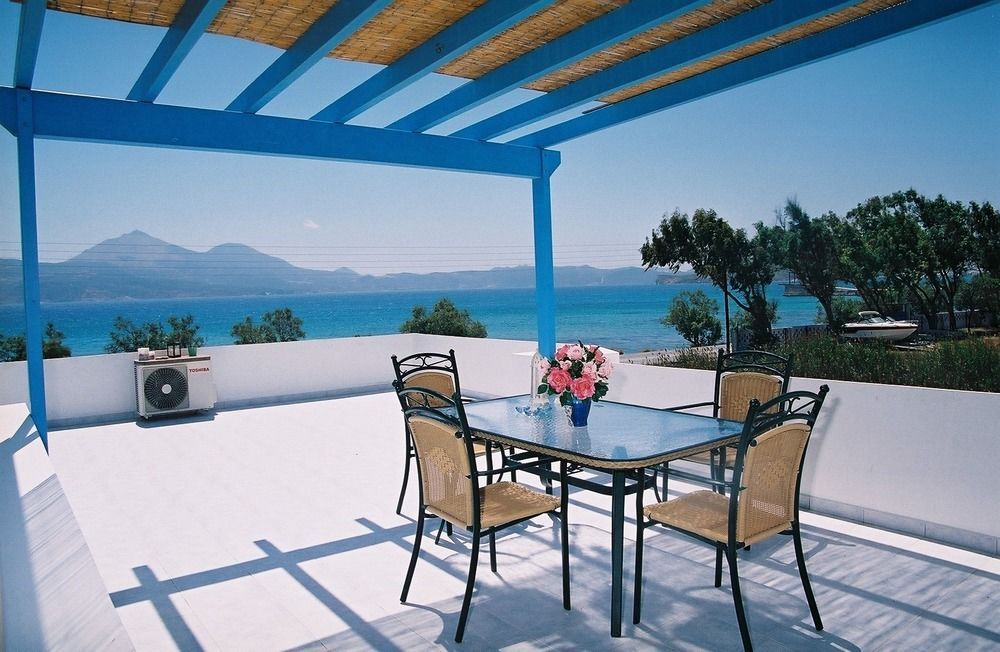 Moustakas Beach Hotel - last minute hotel in Milos