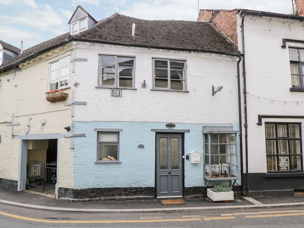 Cobblers Cottage — 4-Star Luxury Hotel in Upton Upon Severn, United Kingdom