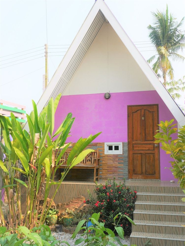 Namyom Resort — hotel in Sawankhalok