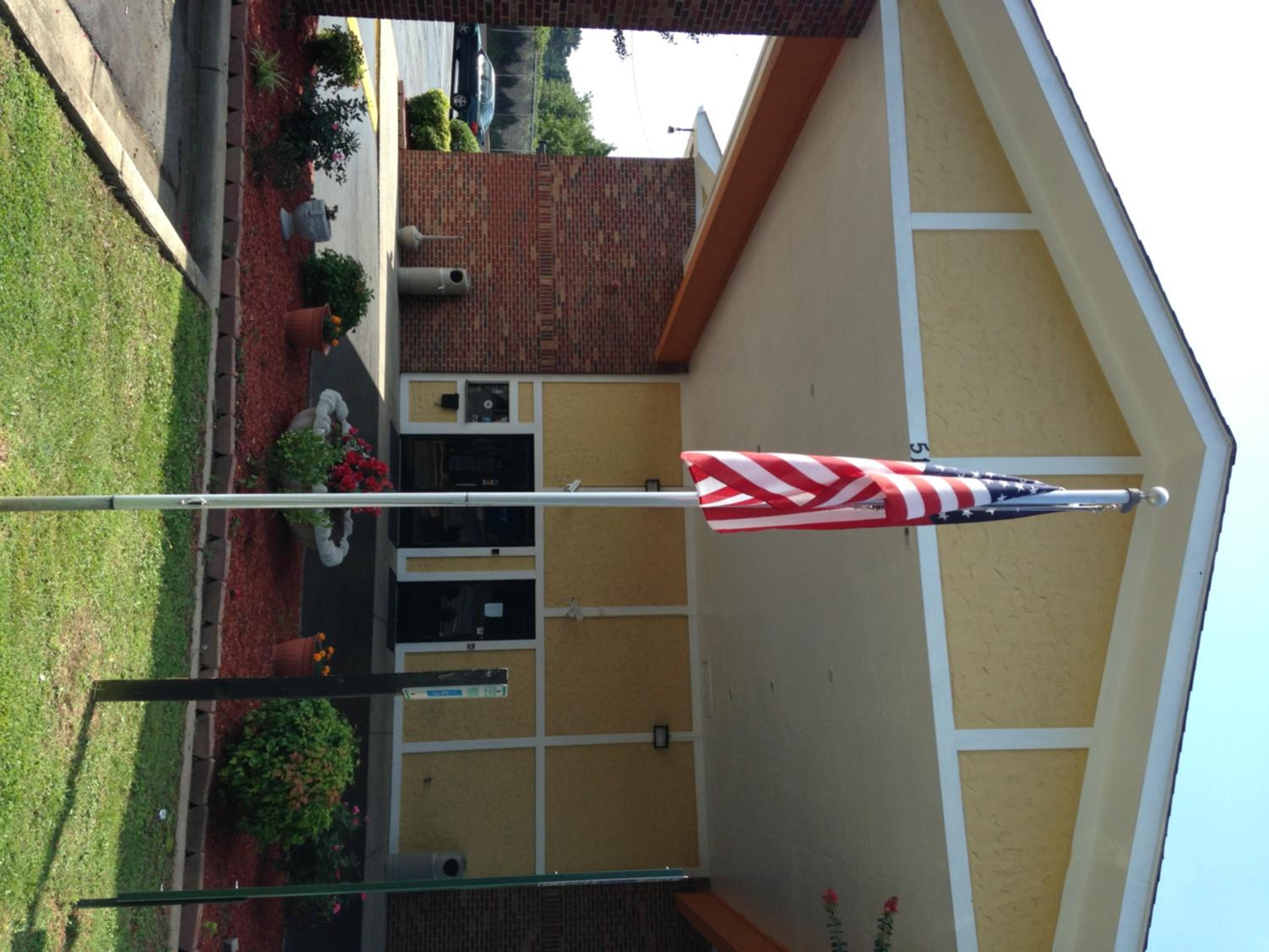 Super 8 by Wyndham Charlotte University - photo 10