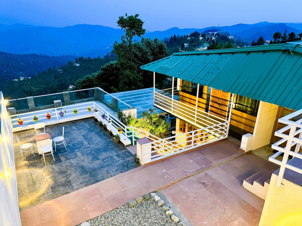 Wanderlust Mukteshwar in Dhari, India