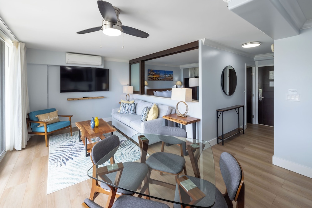 Regency on Beachwalk Waikiki by OUTRIGGER - photo 35