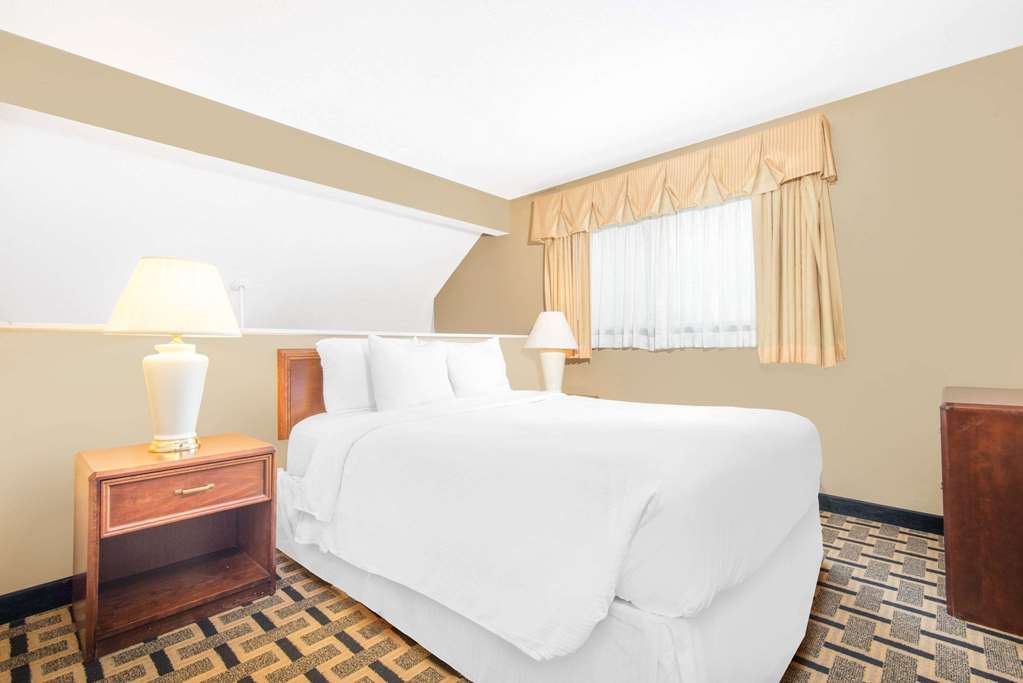 Hawthorn Extended Stay by Wyndham Wichita - photo 6