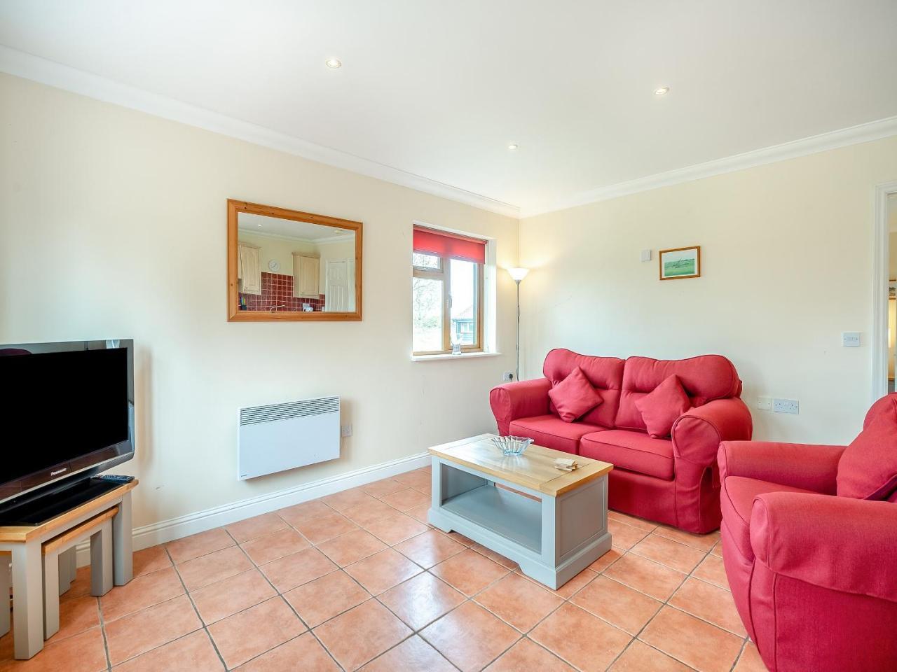 Dairy Cottage — Saint Osyth — photo 2