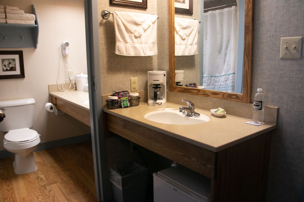 Essenhaus Inn & Conference Center - photo 44