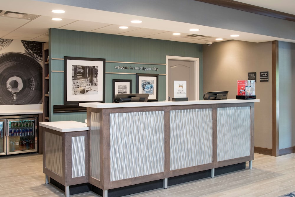 Hampton Inn & Suites Michigan City - photo 2