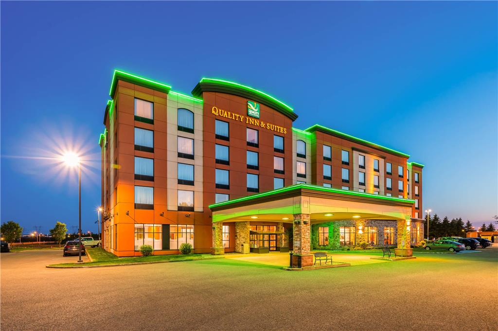 Quality Inn & Suites Levis - carbon neutral hotel in Levis