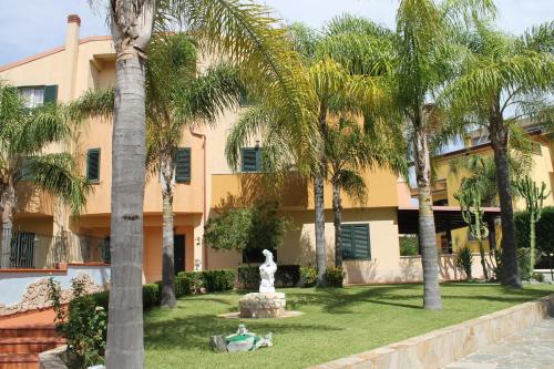 Villa Terry — 4-Star Luxury Hotel in Reggio Calabria, Italy