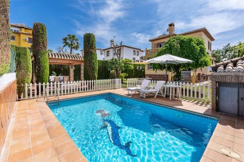 Cypress House — 4-Star Luxury Hotel in Zubia, Spain
