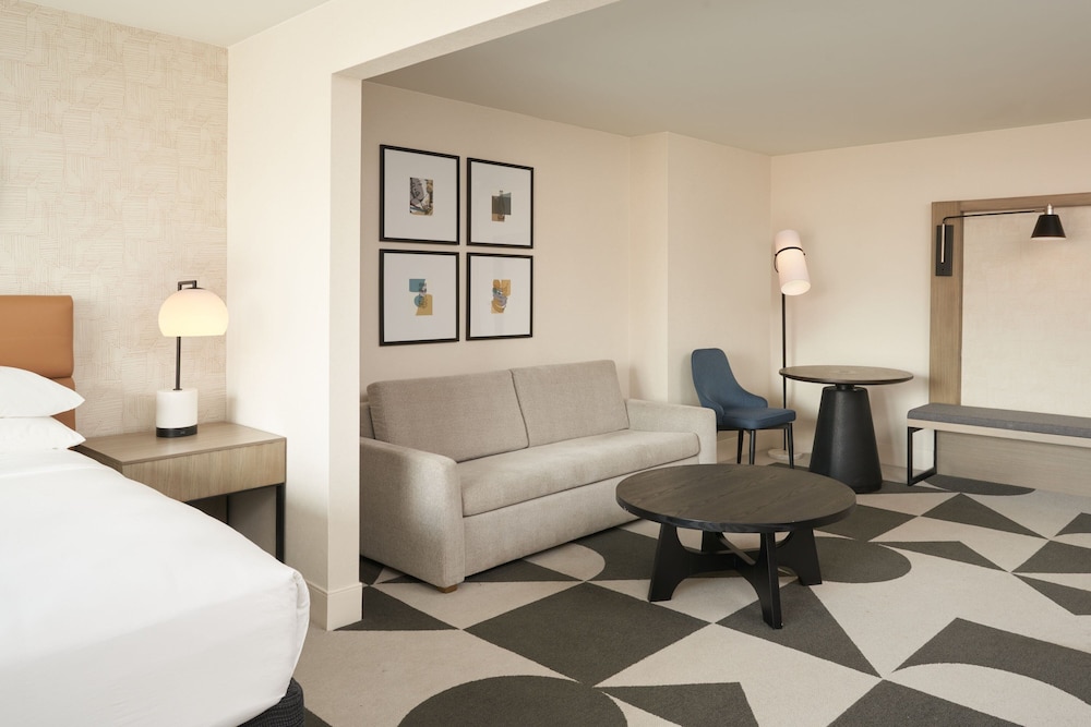 Sheraton Pittsburgh Hotel at Station Square - photo 20