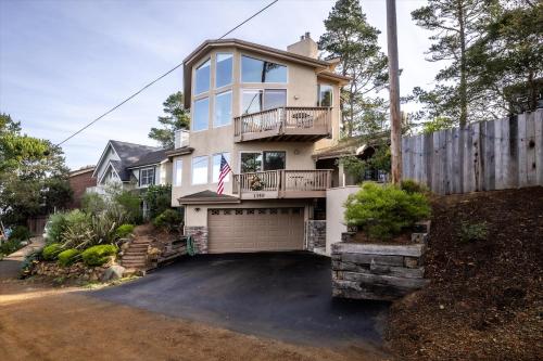 Top of the world Monthly Spring Special Mar thru May in Cambria, United States