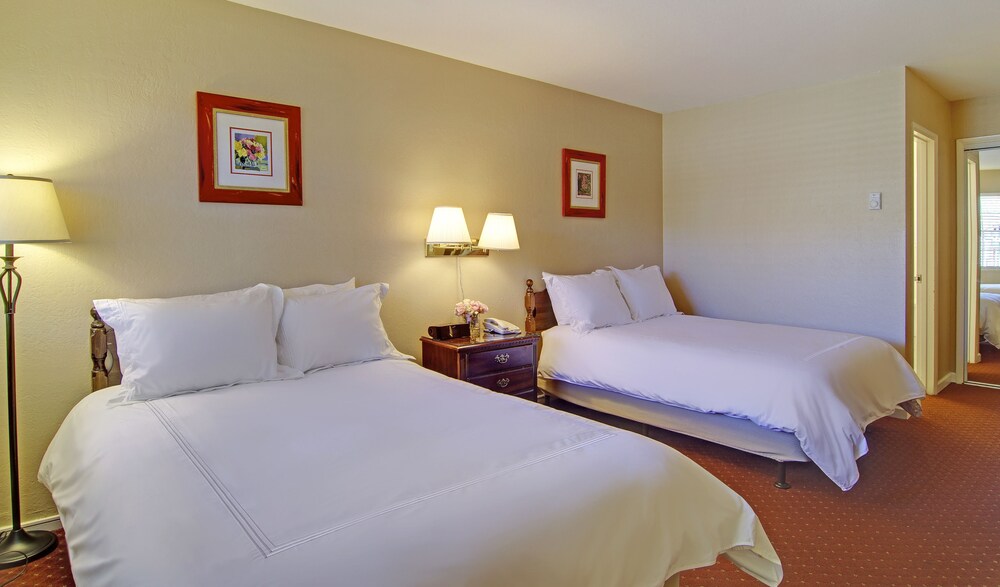 Svendsgaard's Inn - photo 10