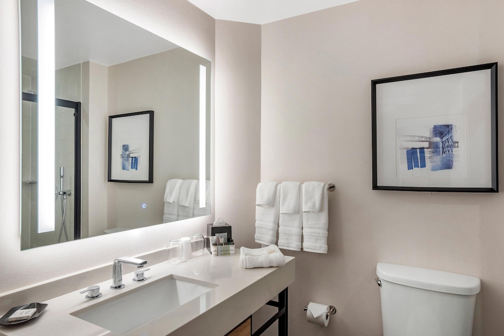 Sheraton Suites Wilmington Downtown - photo 16